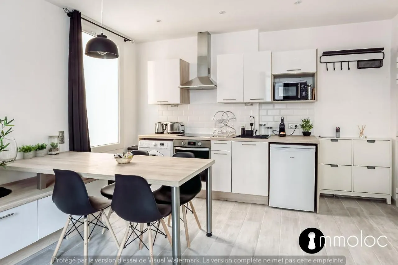 Hyper Central Studio 2 Minutes Walk From 